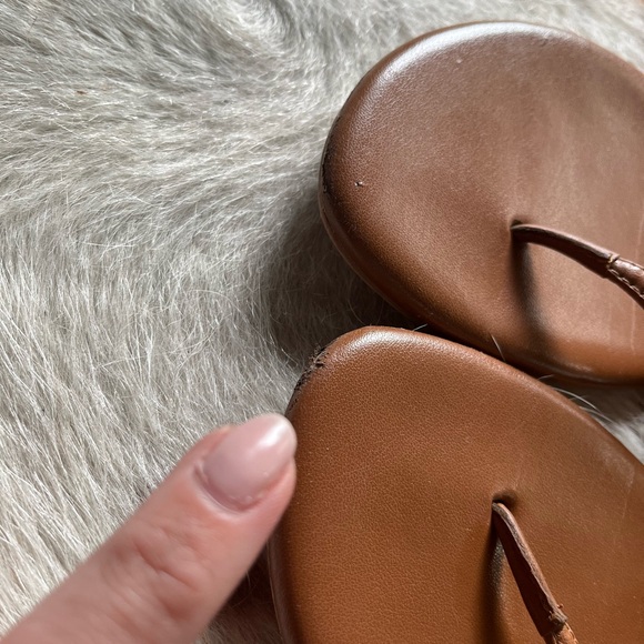 Micheal kors flat sandals size 7 - Picture 2 of 5